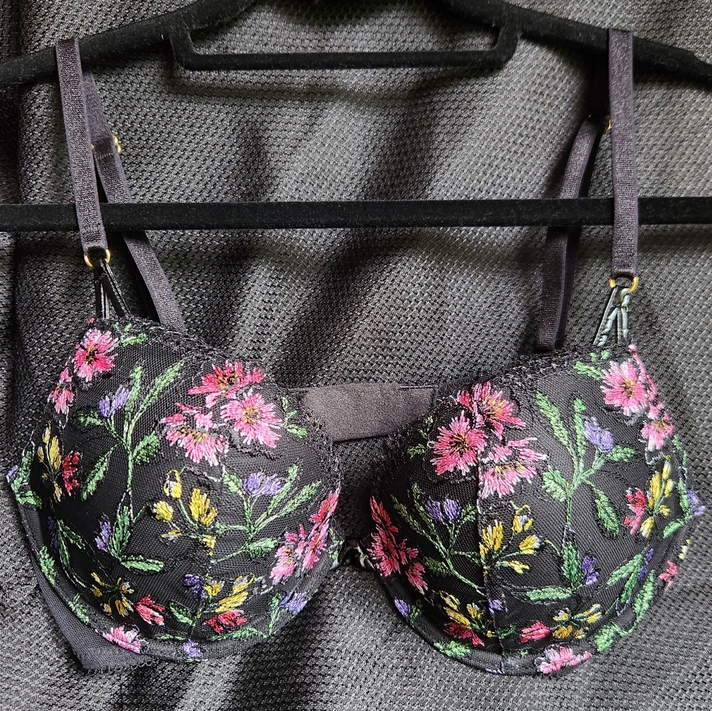 Victoria's Secret Black Bra with Floral Embroidery